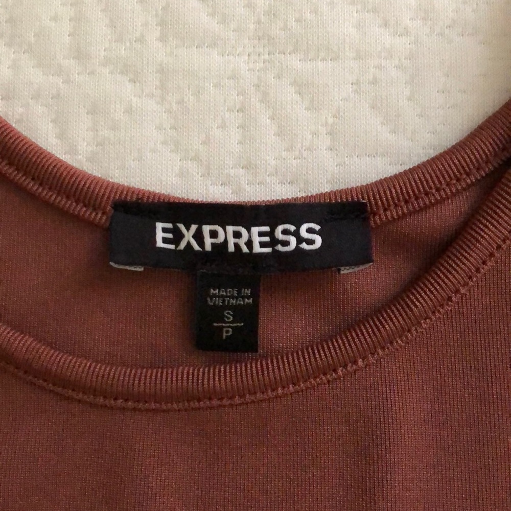 Express Tank Top - Picture 2 of 2